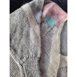 Vintage Ginenne Soft Fuzzy V-neck Sweater Tight Ribbed Hem & Sleeve Size M